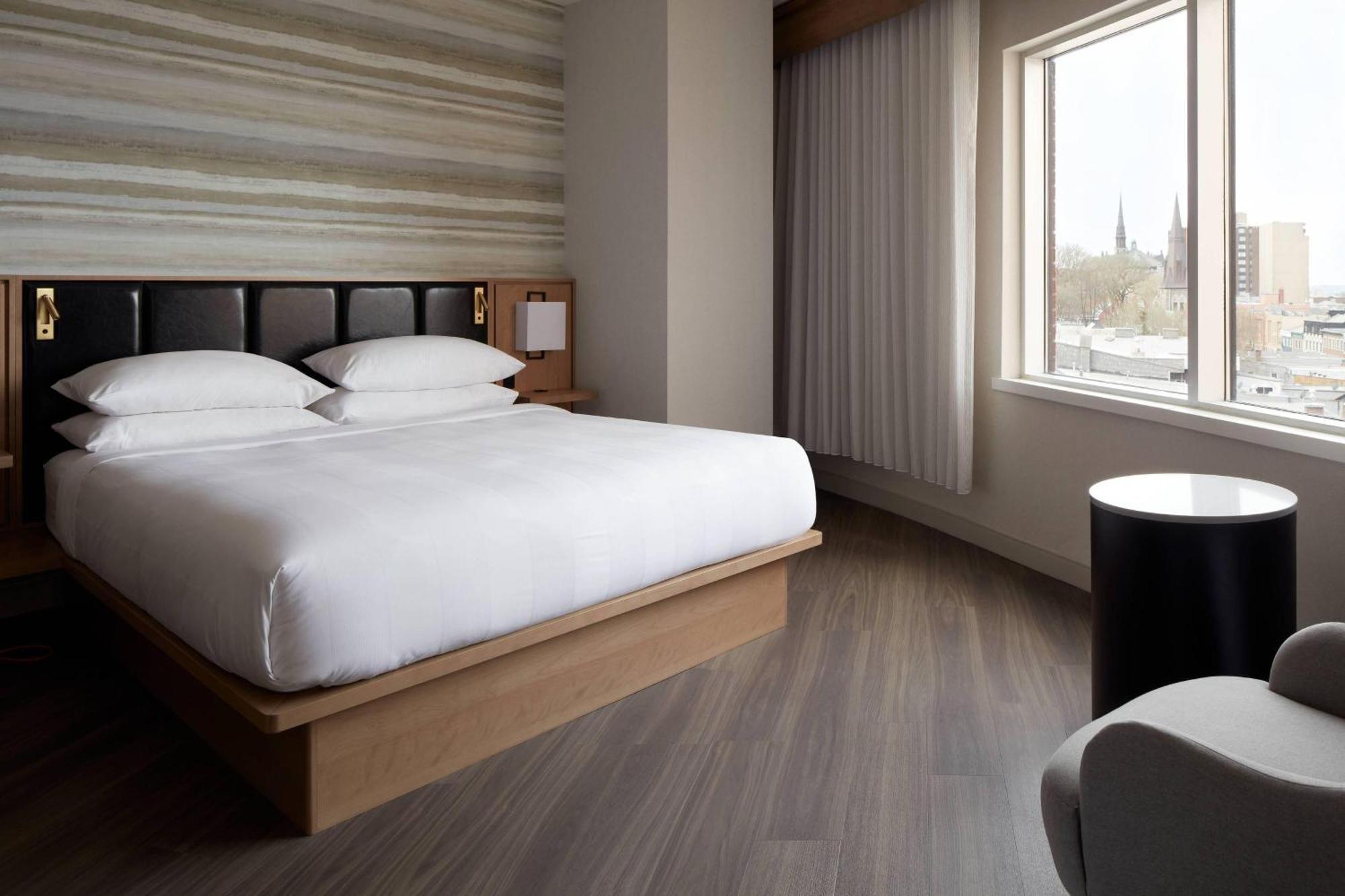 One-Bedroom King Suite,1632254268:JPEG