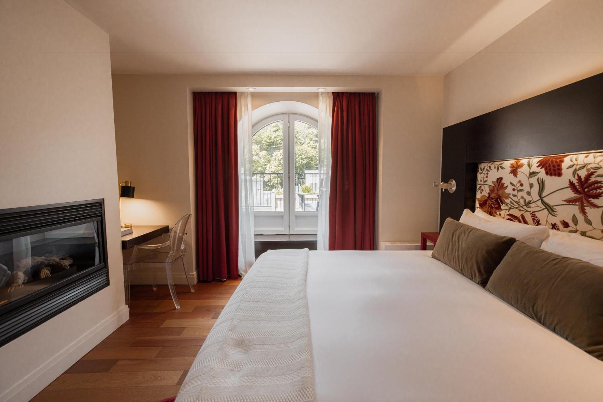 Luxury King Room