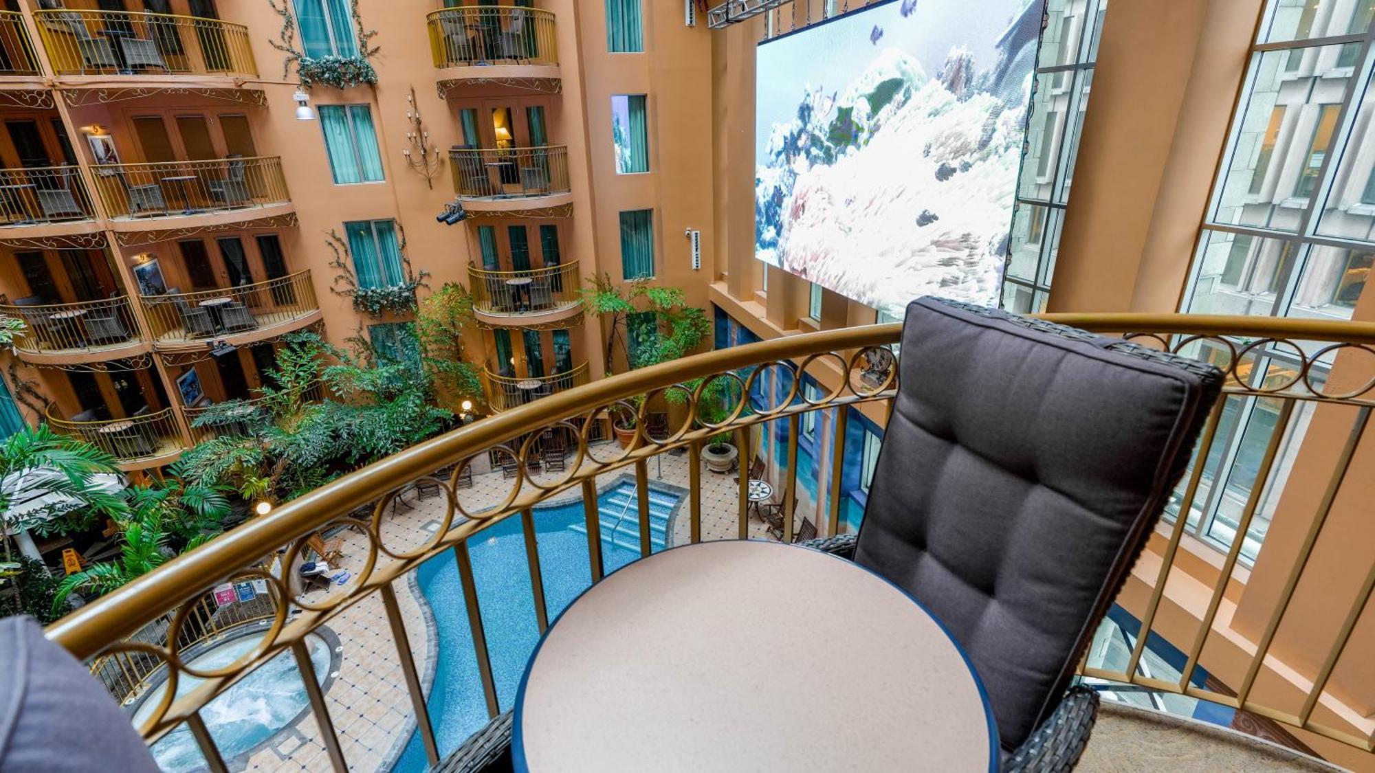 Interior Garden Balcony Suite 1 Queen Bed 1 Queen Murphy Bed