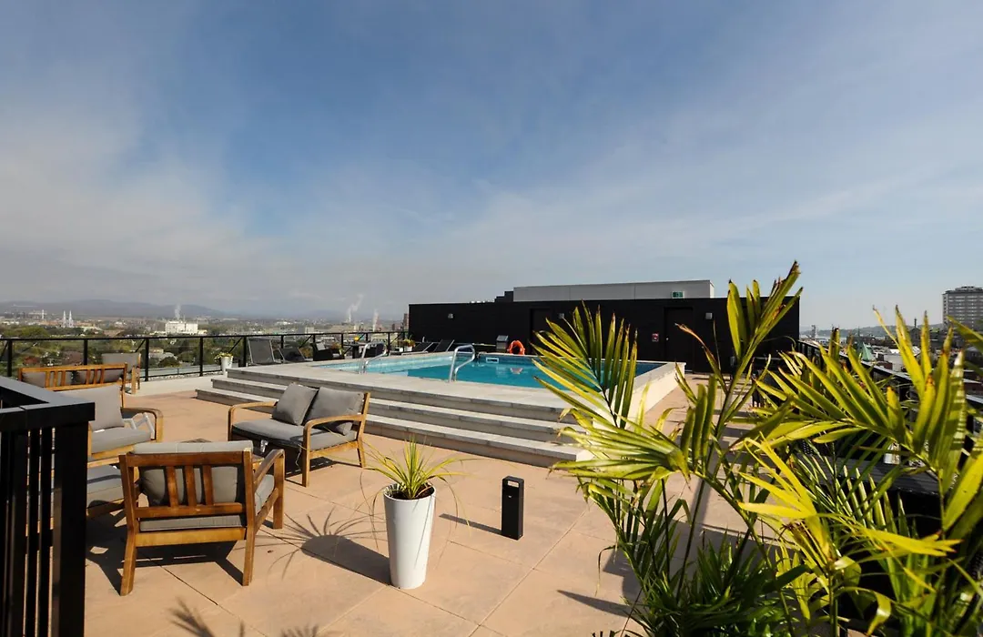 Downtown Penthouse Condo With Breathtaking City Views-1