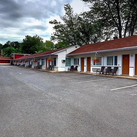 Hotel Et Motel Le Chateauguay-2