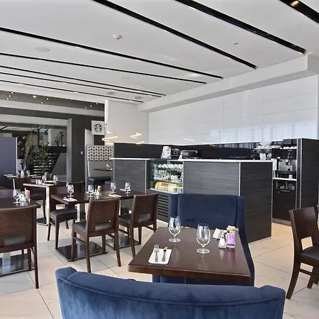 Courtyard By Marriott Quebec City-3
